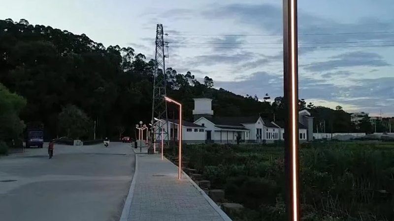 厂房天棚灯安装：关键步骤与注意事项